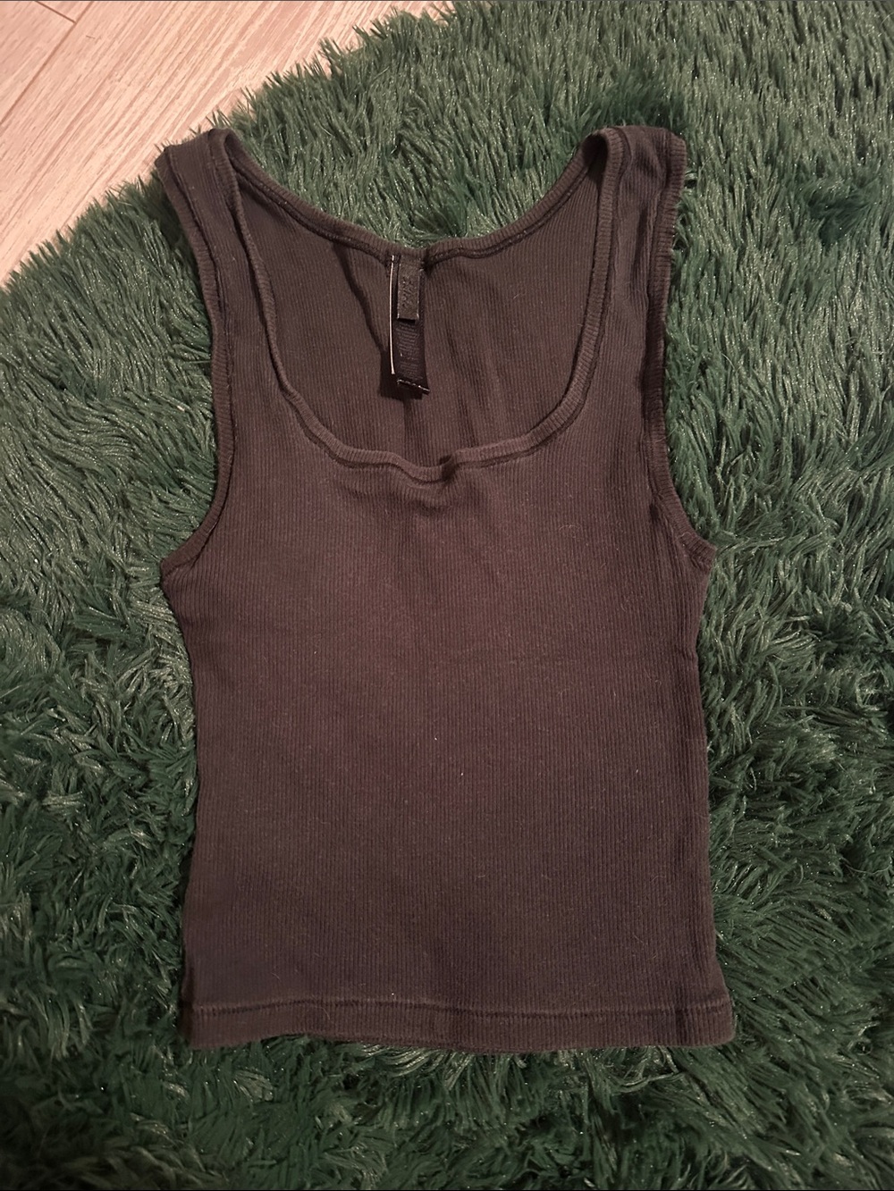 Skims Cropped Classic Women's Ribbed Tank Top - Black Size Small